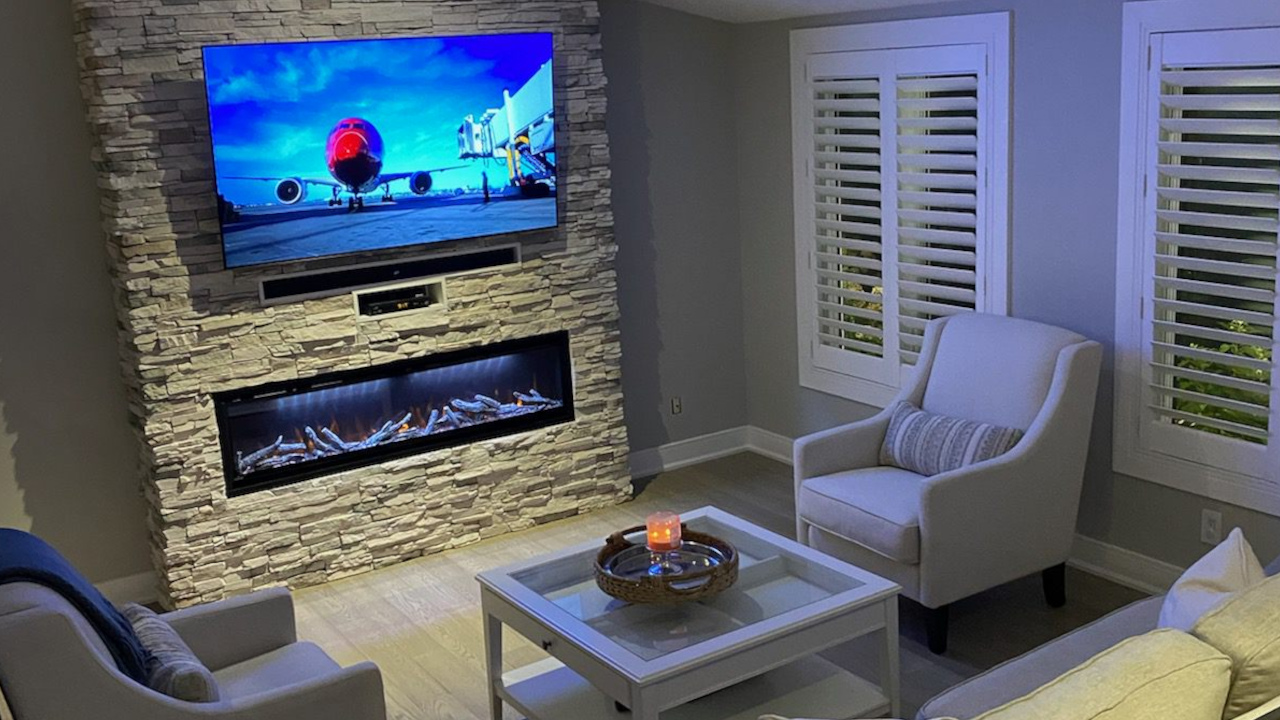 Electric vs. Gas Fireplaces: Hamilton Homeowner's Guide